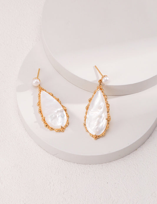 R01056 Pearl shell earrings