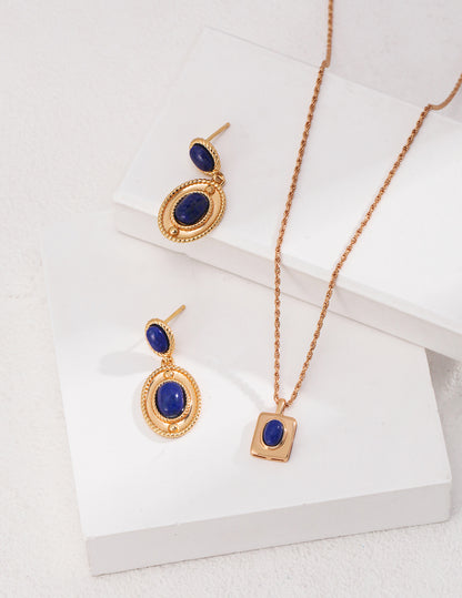 R01107 Bead-edged lapis lazuli earrings