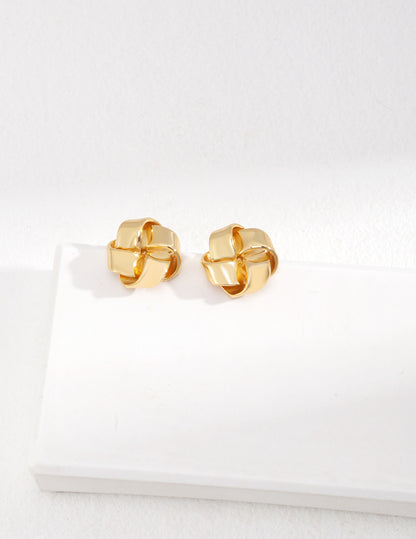R01116 Shining Golden Shaped earrings